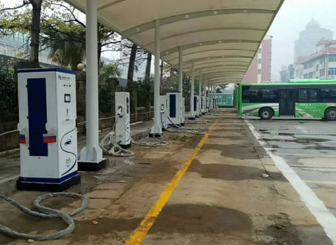 柳州恒达公交站充电站