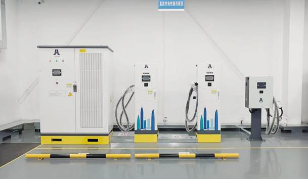 600KW充电桩分体桩双枪600A液冷终端超充及2